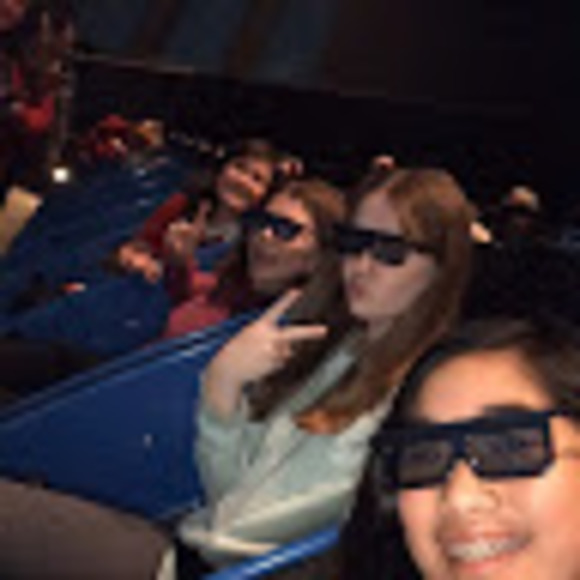 Meet your Posher, Lauren - Picture 1 of 1